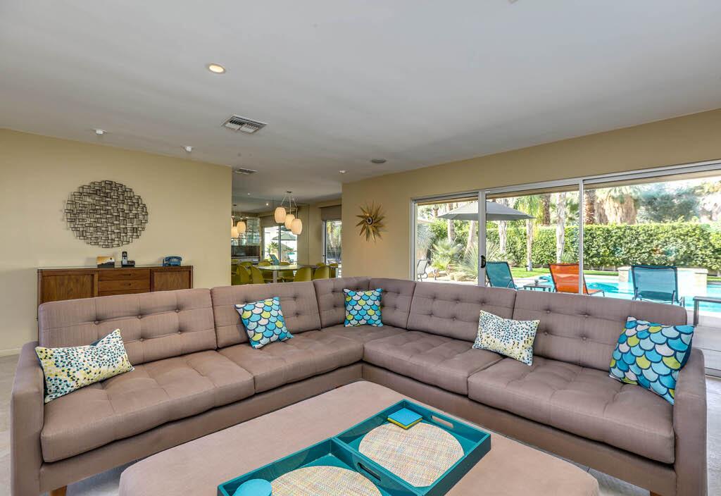 Mid Modern Marvel - thumb 2