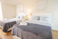 Modern 2Bed/2Bath Aparment In Venice BeachMDR Accommodation Alabama