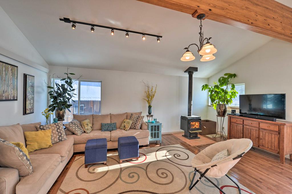 Modern Cabin With Mtn Views, 45 Min To Jackson! - thumb 1