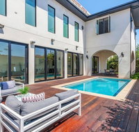 Modern Contemporary Mansion - Accommodation Alabama