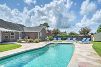 Modern Corporate Retreat By Downtown  Beach Accommodation Alabama