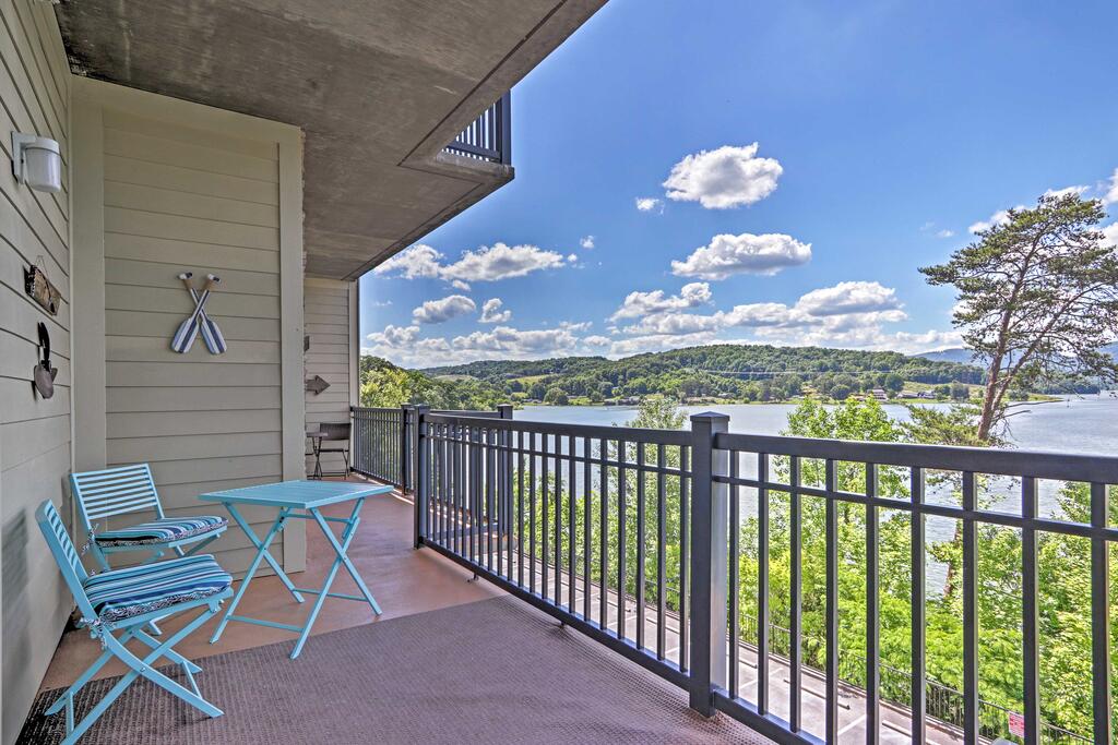Modern Family Condo With Pano Lake Views & Pool! - thumb 1