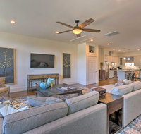 Modern Main St. Apt in Downtown Waynesville! - Accommodation Alabama