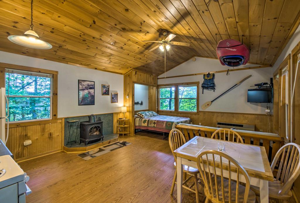 Nantahala Gorge Cabin With Hot Tub - 7 Mi To Tsali! - thumb 2