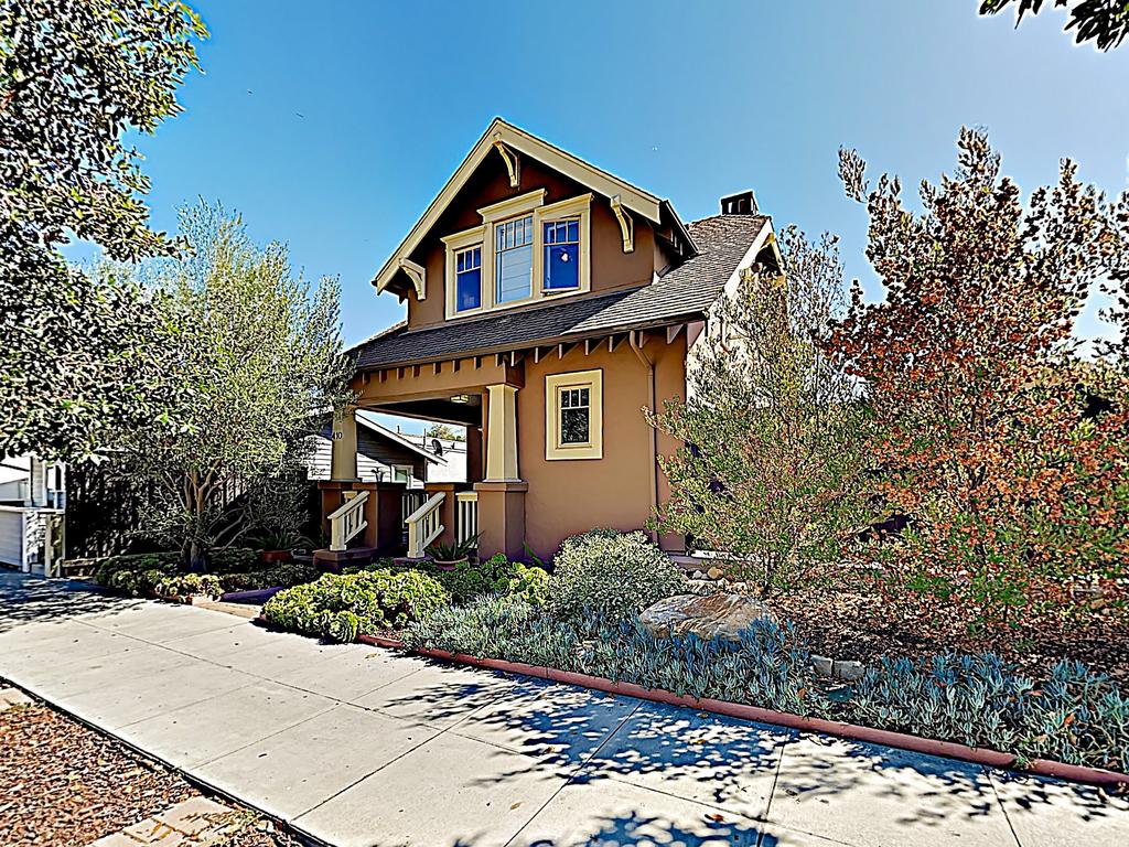 New Listing! All-Suite Home Near State Street Home - thumb 0