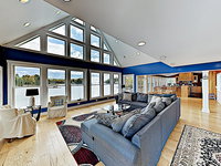 New Listing Bayfront Getaway w/ Stunning Views home Accommodation Alabama