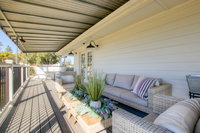 New Listing Opulent Villa w/ Hot Tub Guest Suite home Accommodation Alabama