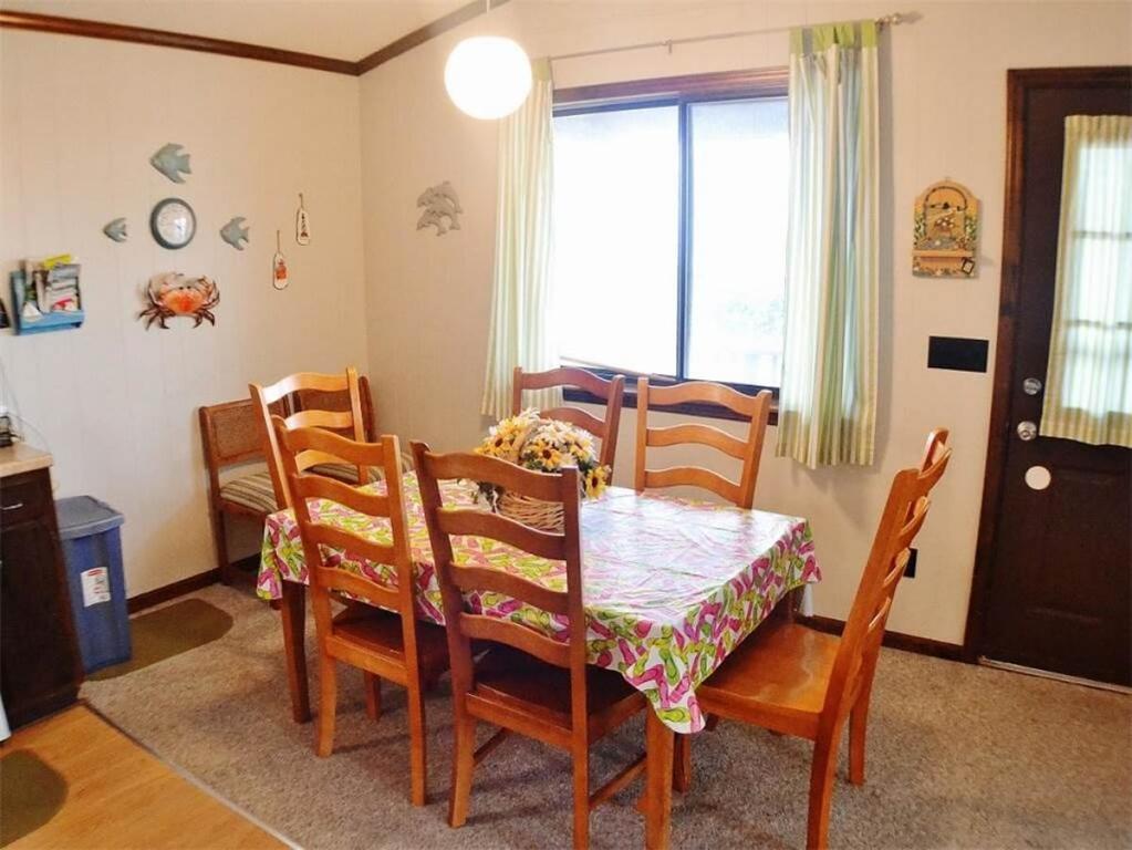 NH798 BROOKS - thumb 3