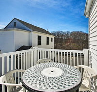 Old Orchard Beach Apt - Walk to Beach and Pier! - Accommodation Alabama