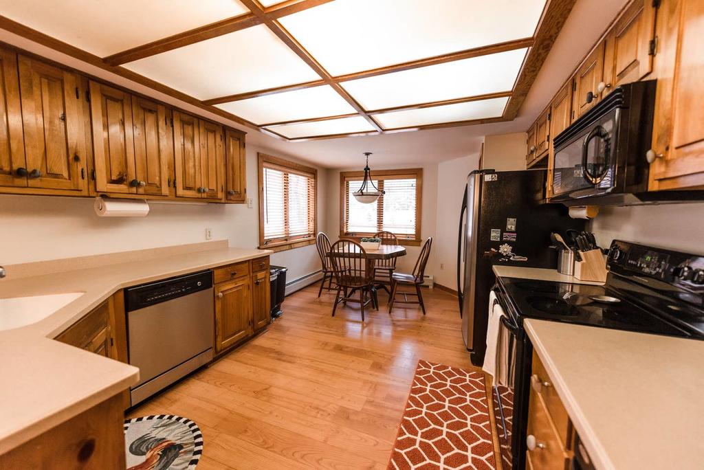 On Loon Mountain Home- 11 Beds / 5 Min Walk To Lift! - thumb 3