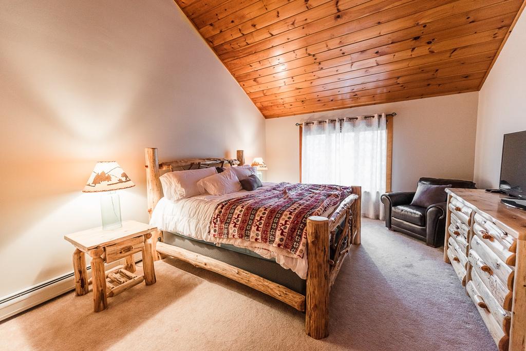 On Loon Mountain Home- 11 Beds / 5 Min Walk To Lift! - thumb 2