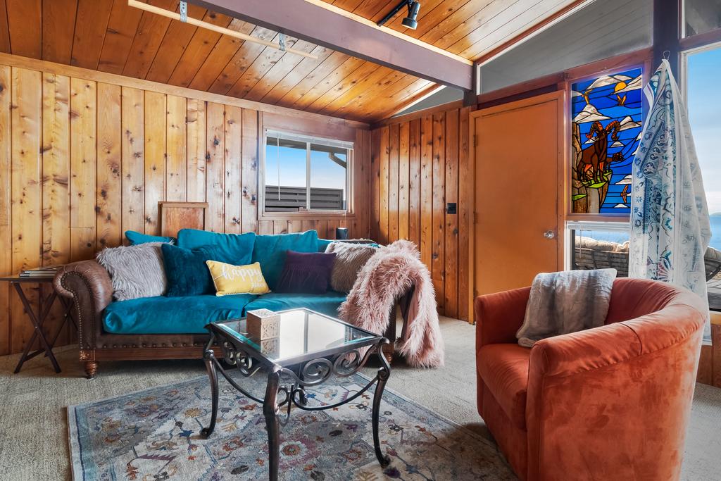 Orca Watch Hideaway At Sandy Point - thumb 2