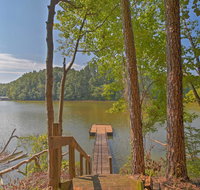 Pet Friendly Toccoa Home w/DeckLake Access - Accommodation Alabama
