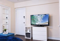 Plaza Studio Queen bed-2 extra beds- FAST Wifi Accommodation Alabama