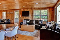 Pristine 2BR E Wakefield Cottage on Waterfront Accommodation Alabama