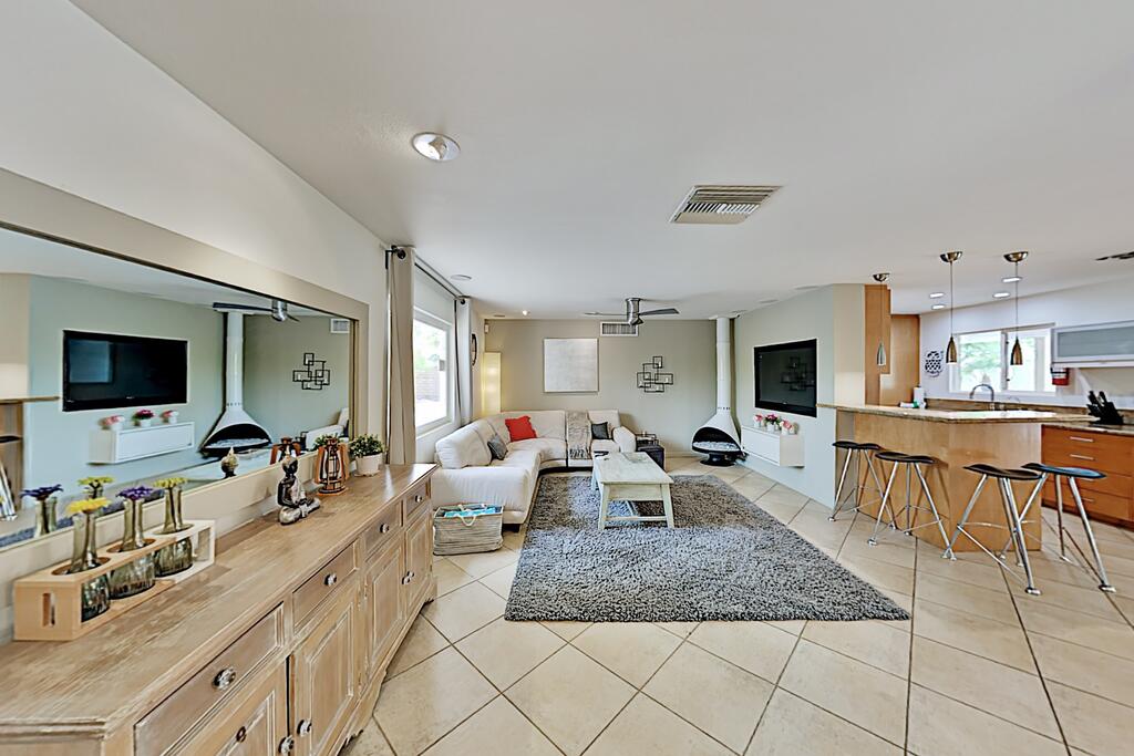 Private Desert Retreat - Heated Pool, Spa, Firepit Home - thumb 2