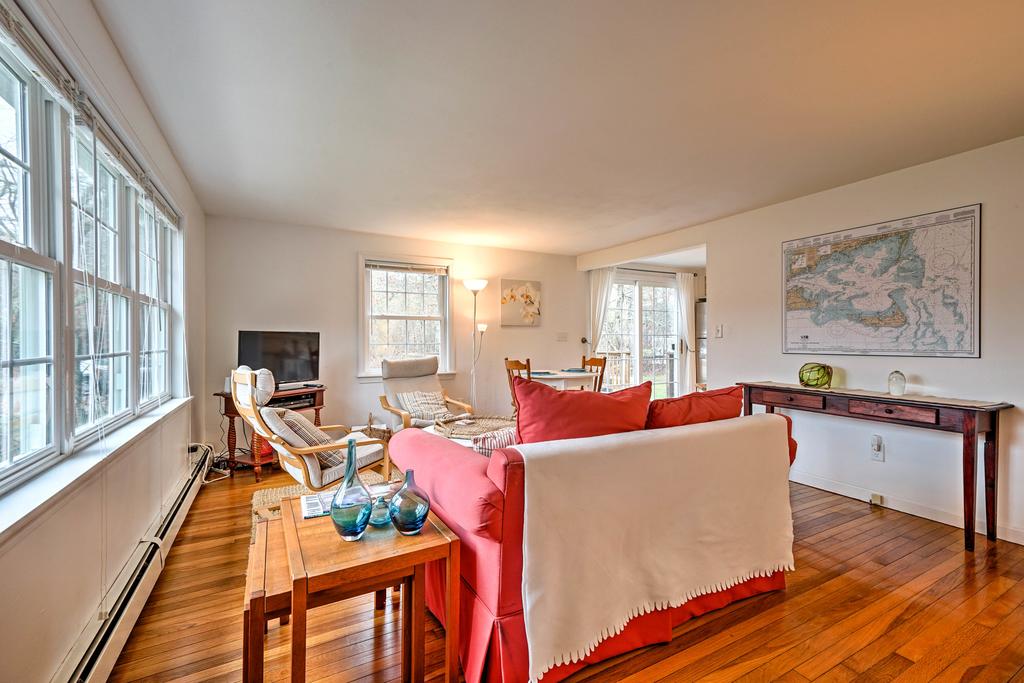 Private East Falmouth Home - 5 Minutes To Beaches! - thumb 3