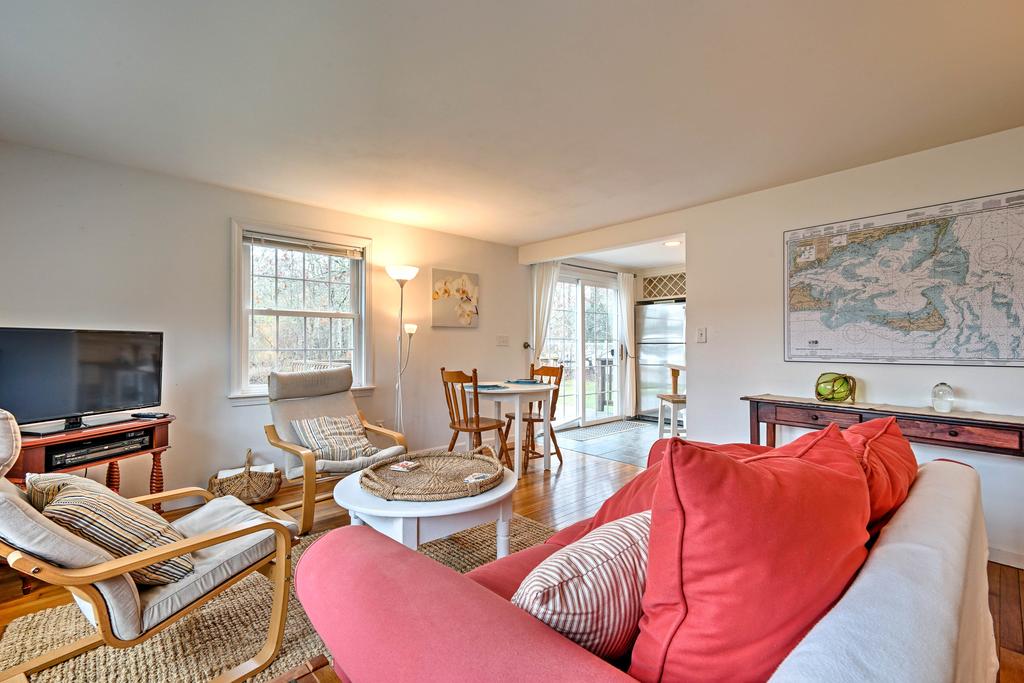 Private East Falmouth Home - 5 Minutes To Beaches! - thumb 2