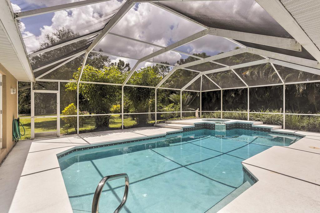 Private Fort Myers Escape With Screened Pool & Lanai - thumb 1