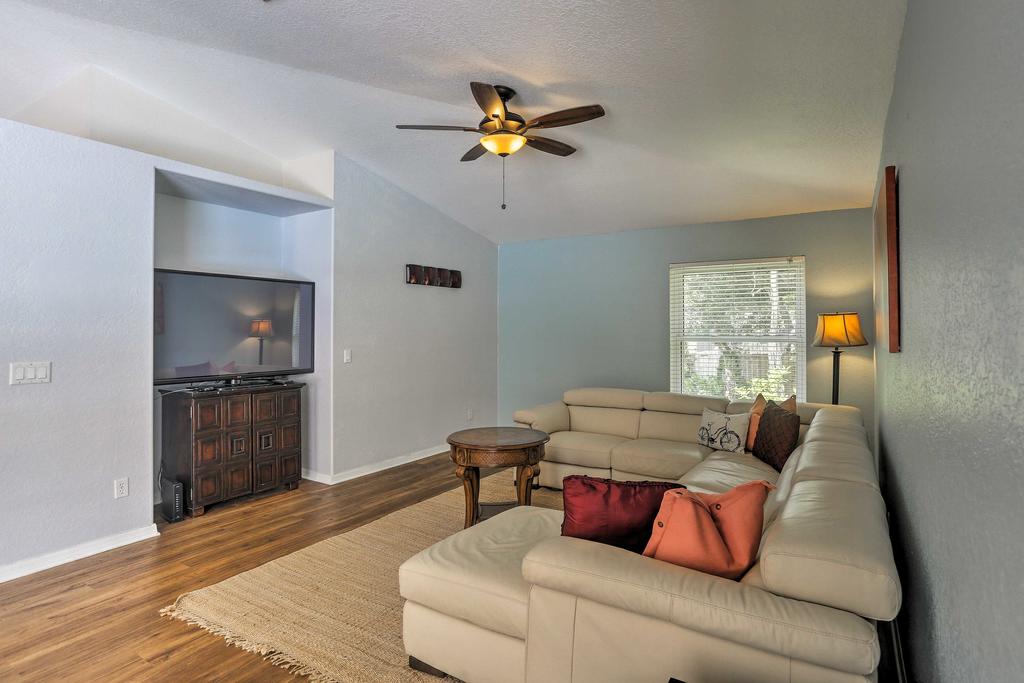 Private Fort Myers Escape With Screened Pool & Lanai - thumb 2