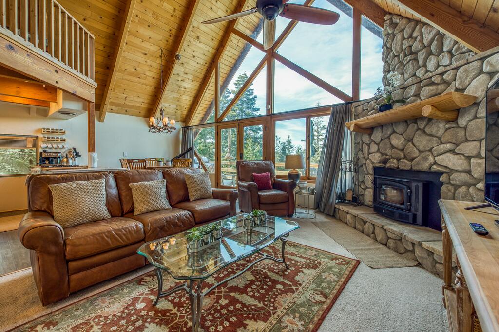 Private Hilltop Retreat - thumb 0