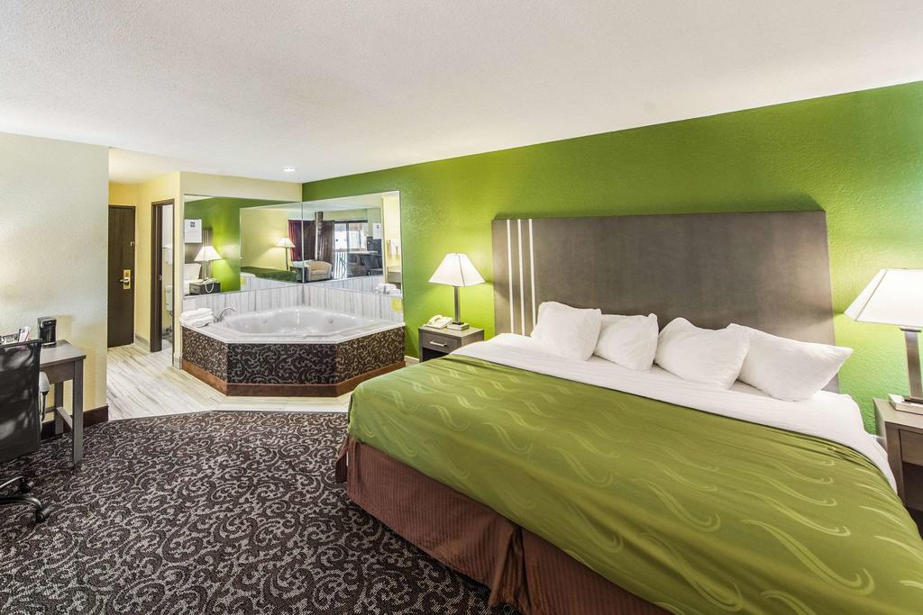 Quality Inn - thumb 2