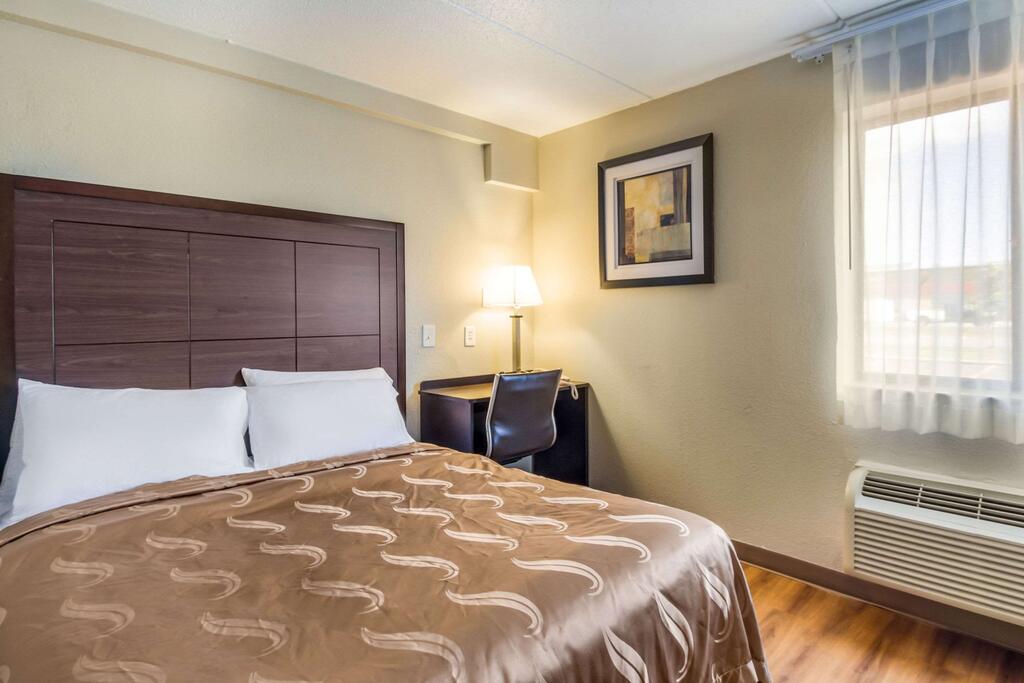 Quality Inn - thumb 2