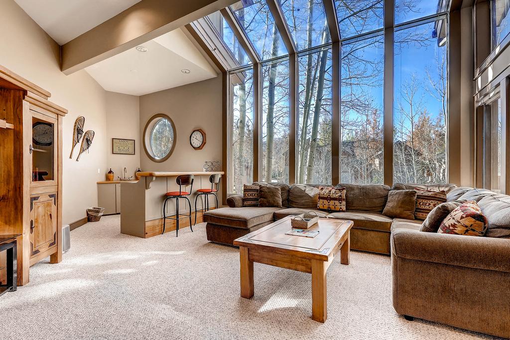 Queen Esther Place - thumb 2