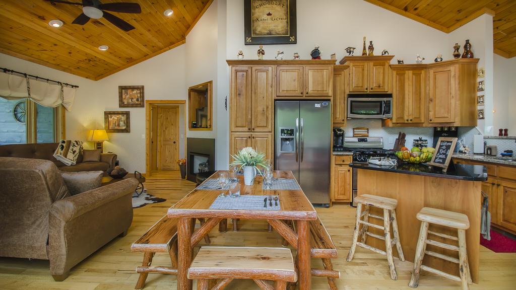 Red Cedar Cabin - thumb 0