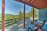 Remodeled Apartment with Scenic Views and Patio Accommodation Alabama