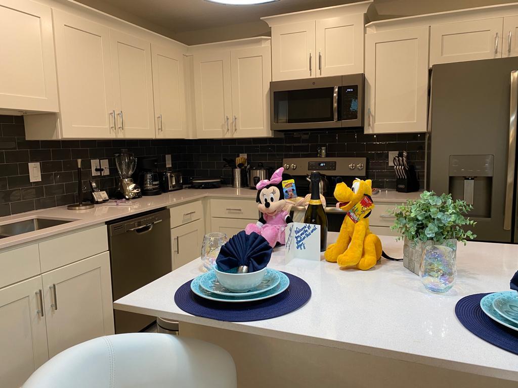 RISK FREE - BE THE FIRST GUEST - 3bdrm FANTASTIC NEW BRAND CONDO 5 MIN DISNEY - thumb 2