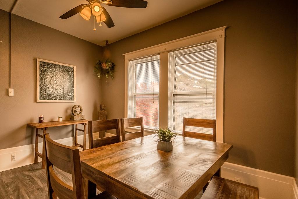 Riverfront Bali In The Burg Near Hershey - thumb 0