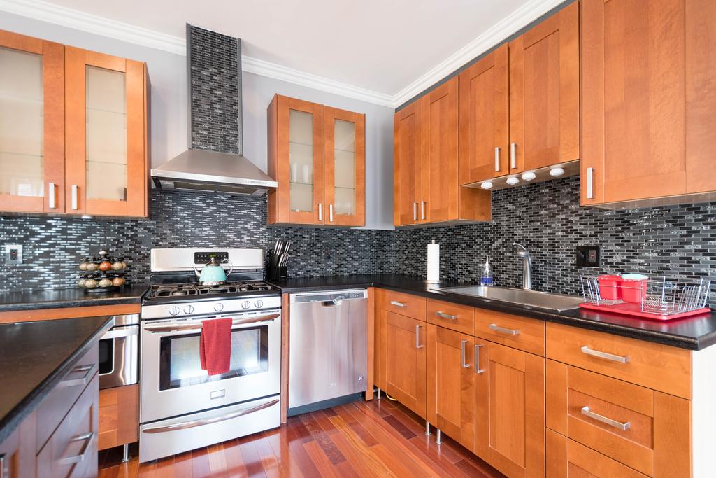 Riverfront Penthouse Suite In Midtown Harrisburg Near Hershey - thumb 2