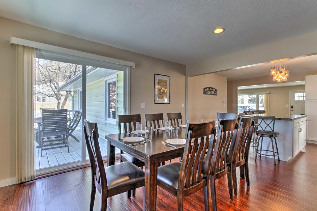 Rochester Home W/Deck, 5 Min. To Mayo Clinic! - thumb 1