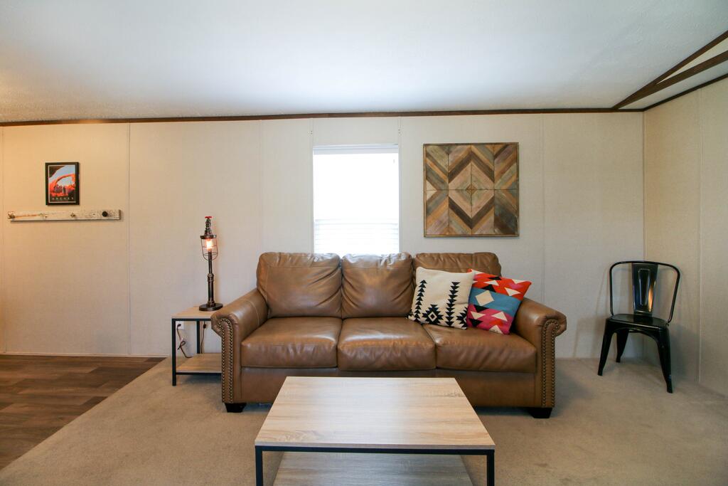 RSH 6 - Bring The Family. Enough Room For All. Sleeps 10! - thumb 3