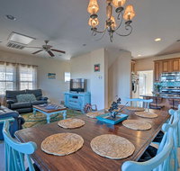 Salt Life Oasis on the Bay - Walk to Beaches - Accommodation Alabama