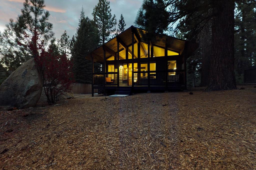 South Lake Escape - thumb 2