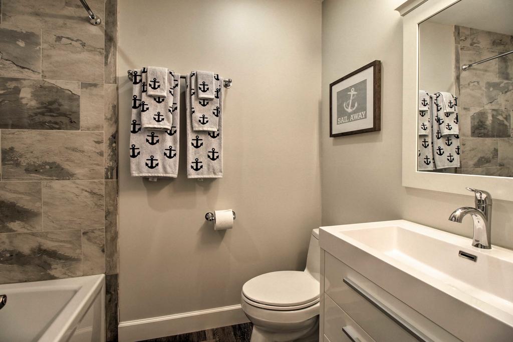 Spacious Home 1 Mile To Beach Club And Harbour Town! - thumb 0