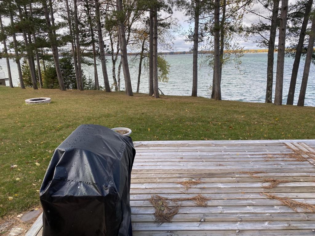 Spectacular Five Bedroom House In Lewiston - thumb 2