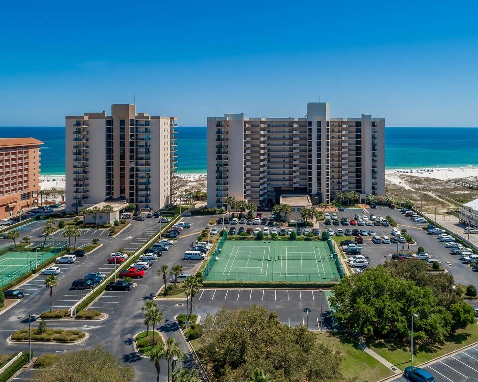 Spectacular Views From 7th Floor For This 1 Bedroom Sleeps 6 - thumb 0