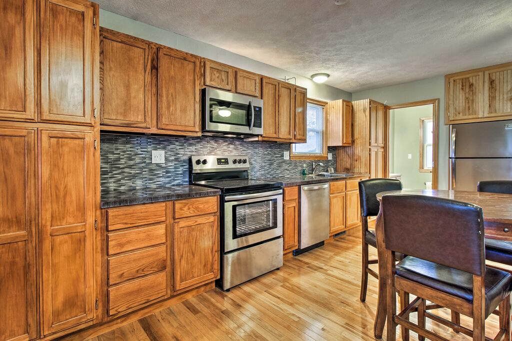 Stockton Lake Escape W/Kitchen,  Mi To Lake! - thumb 1