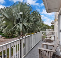 Sunset Views + Steps From the Beach With Elevator Duplex - Accommodation Alabama