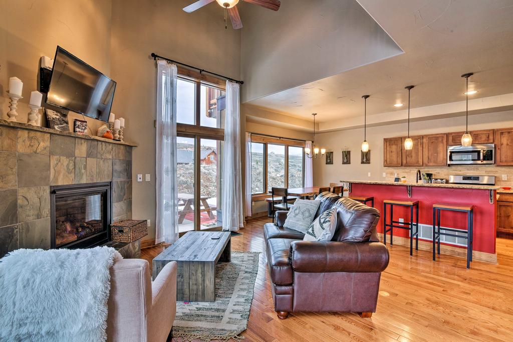 Tabernash Townhome With Private Hot Tub & Mtn Views! - thumb 0