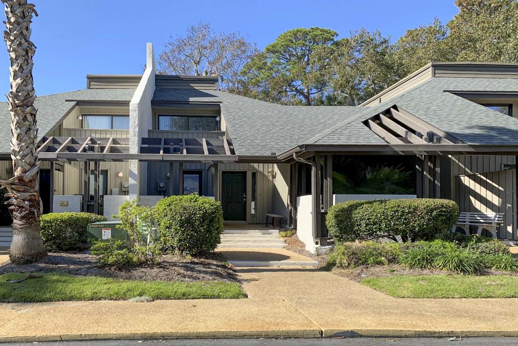 Tennismaster Townhome With Pool, Walk To Beach! - thumb 1