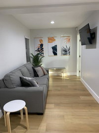 The Best Located 2BR in HB - 1 Block To Beach And Pier Accommodation Alabama