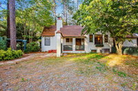 The Tudor Cottage Accommodation Alabama