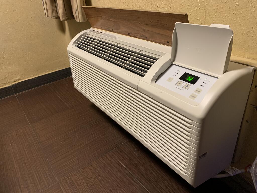 Tiki Lodge Modesto - 24 Hour, No Deposit - thumb 3