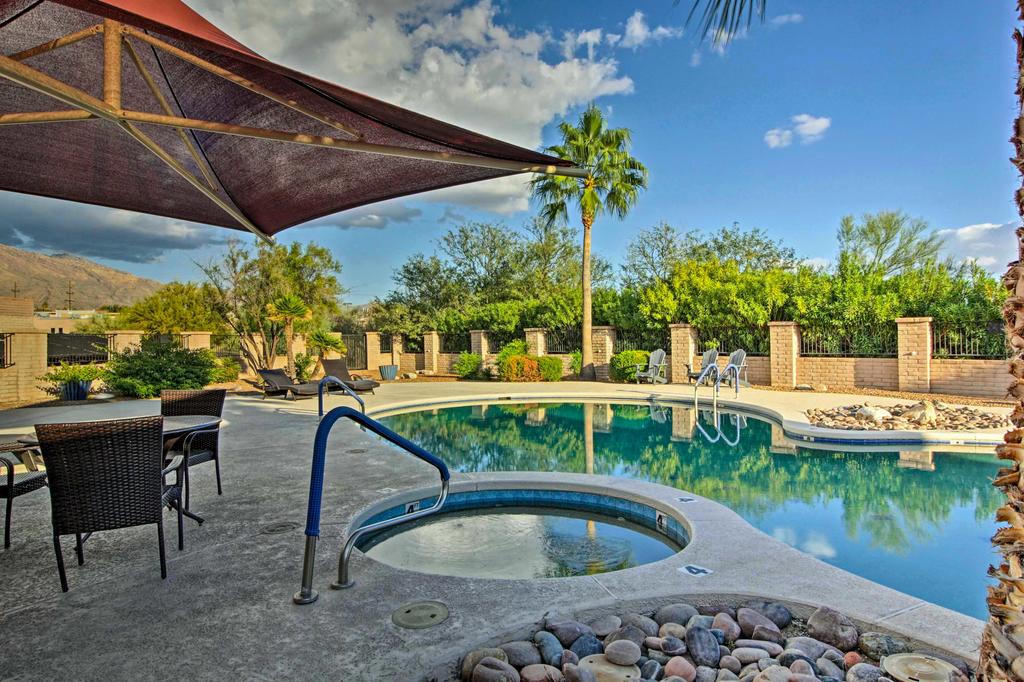 Townhome In Tucson With Mtn View, Patio And Pool Access - thumb 0