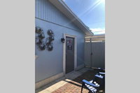 Tropical Palms Aparment Accommodation Alabama