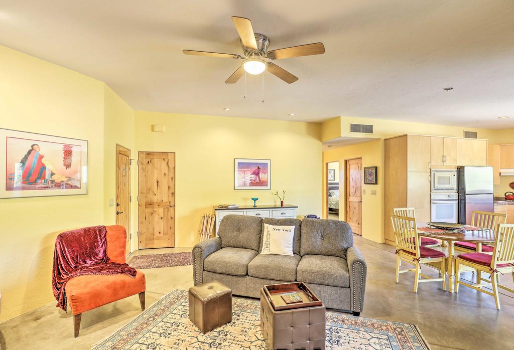 Tucson Home With Covered Patio Near Outdoor Adventure - thumb 2